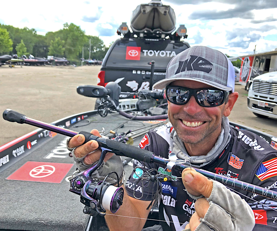 How to Fish a Blade Bait for Bass with Mike Iaconelli 