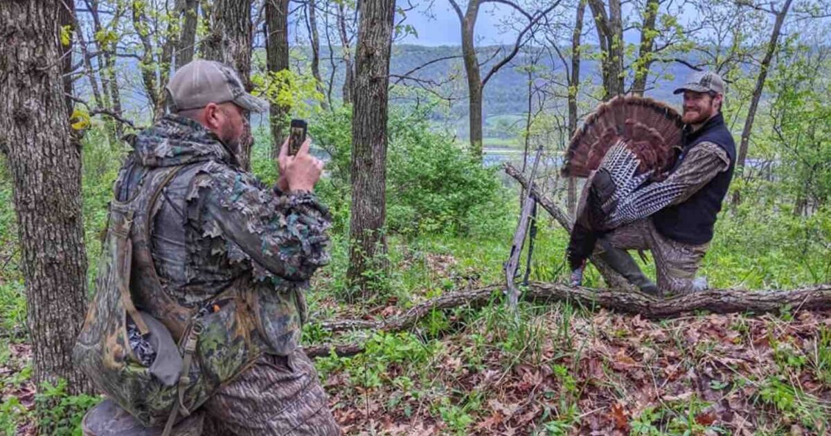 Photo Tips: Top 7 Wild Turkey Success Poses | Grand View Outdoors